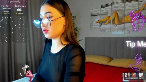 Emily online show from March 4, 1:33 am