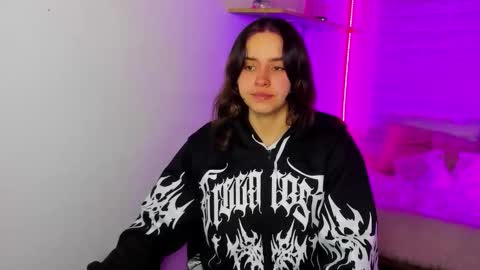 emily_lindey online show from November 30, 3:21 am