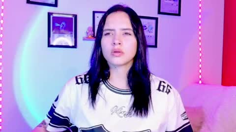 Emily Lindey online show from June 28, 2:50 am