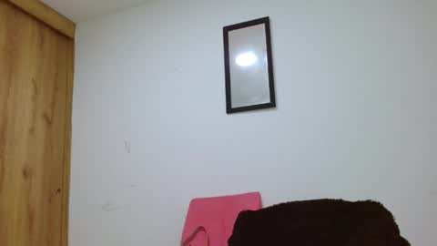Snapshot of emily_loperaa chatting on June 7, 10:02 pm Emily online show from June 7, 10:02 pm