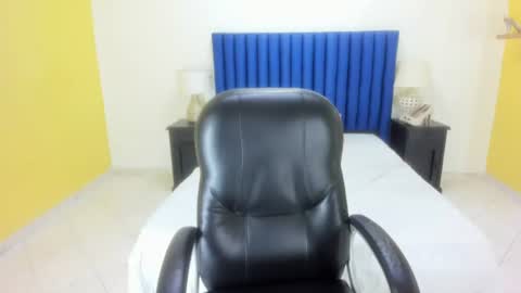 emily_manzur online show from July 27, 4:58 pm