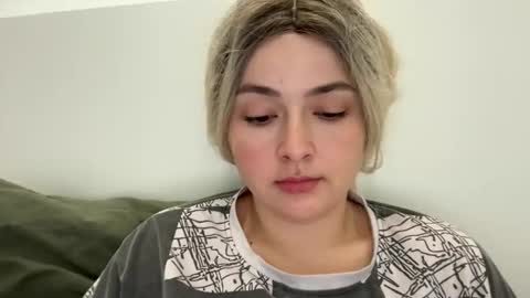 emily_morning_dew online show from October 30, 8:38 am