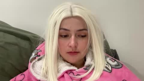 emily_morning_dew online show from November 17, 12:22 pm