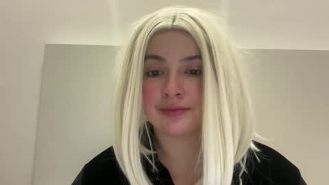 emily_morning_dew online show from February 9, 8:24 pm