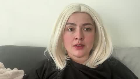 emily_morning_dew online show from March 15, 7:14 am