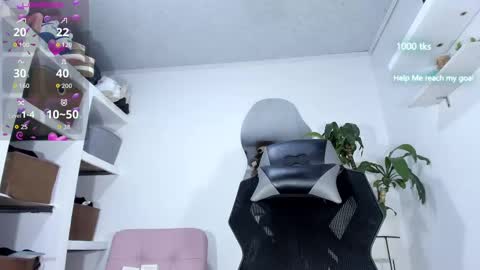 emily_palmeer online show from October 8, 10:18 pm