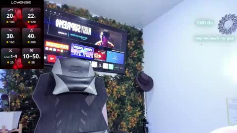 emily_palmeer online show from May 15, 8:54 am