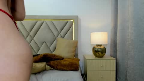 Emily online show from November 19, 7:47 pm