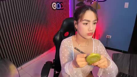 Emily  online show from November 21, 4:55 am