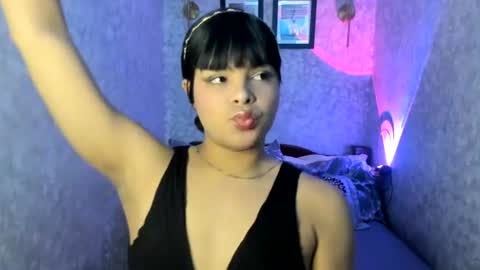 Snapshot of emily_rosue_ chatting on July 21, 1:41 am emily_rosue_ online show from July 21, 1:41 am