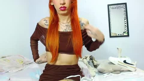 Snapshot of emily_rousxxx chatting on April 12, 2:27 am Emily IGEmmily Baussa online show from April 12, 2:27 am