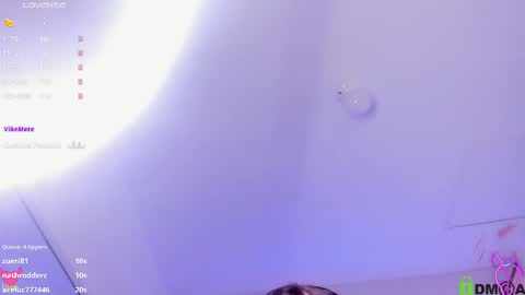 Snapshot of emily_roux chatting on February 28, 7:37 am EMILY online show from February 28, 7:37 am