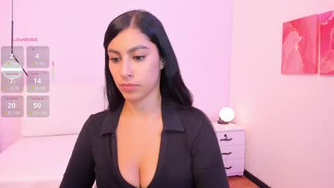 Snapshot of emily_roux chatting on September 10, 1:27 am EMILY online show from September 10, 1:27 am