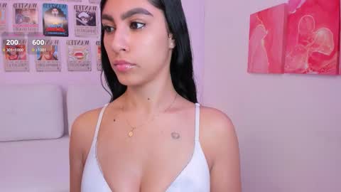 Snapshot of emily_roux chatting on November 2, 2:41 pm EMILY online show from November 2, 2:41 pm