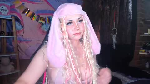 emily_salvatore online show from September 27, 7:08 pm