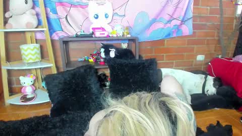 emily_salvatore online show from October 29, 9:38 pm
