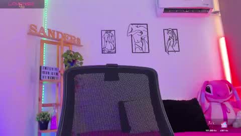 Emily online show from May 17, 3:08 pm