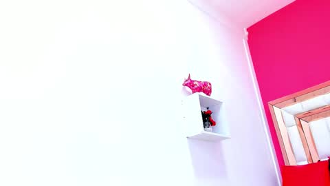 Emily online show from March 7, 2:23 pm