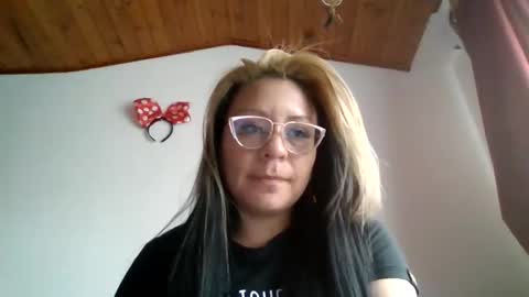 Snapshot of emily_sexy69 chatting on October 29, 8:54 pm Emily online show from October 29, 8:54 pm