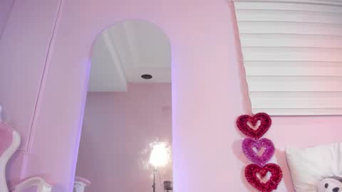 Emily online show from February 27, 5:15 pm