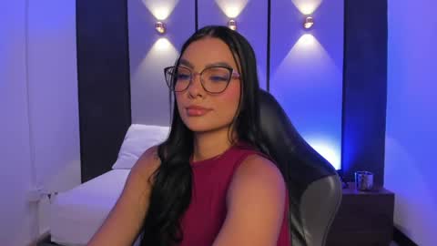 Snapshot of emily_tolson chatting on May 15, 7:32 pm emily_tolson online show from May 15, 7:32 pm