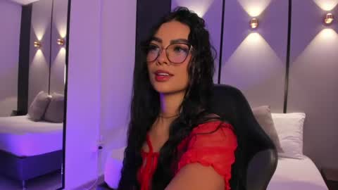 Snapshot of emily_tolson chatting on June 11, 8:29 pm emily_tolson online show from June 11, 8:29 pm