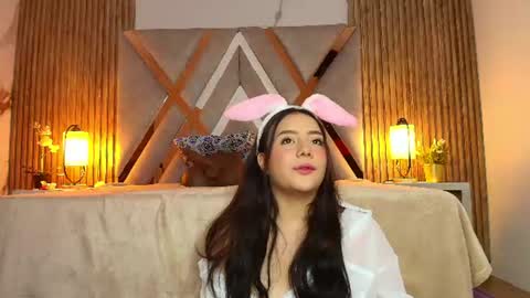 Snapshot of emily_trujillo chatting on June 10, 7:35 pm Emily Trujillo online show from June 10, 7:35 pm