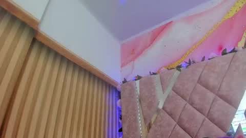emily_velvet_ online show from June 12, 6:40 pm