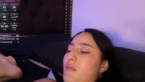 Snapshot of emily_vermont chatting on May 30, 5:10 pm emily_vermont online show from May 30, 5:10 pm