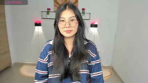 Emi online show from March 19, 9:30 pm