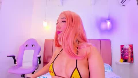 Snapshot of emily_walker4 chatting on January 8, 4:26 am emily_walker4 online show from January 8, 4:26 am