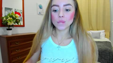 emily_wilds online show from October 24, 8:05 pm