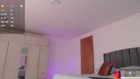 Snapshot of emilybennett chatting on December 15, 7:51 pm Emily online show from December 15, 7:51 pm