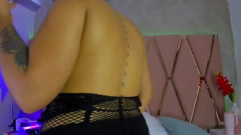 Snapshot of emilyblack_1 chatting on June 9, 11:27 pm Emily online show from June 9, 11:27 pm