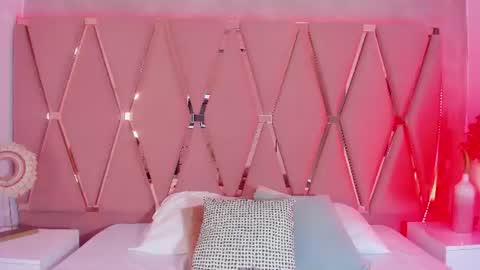 Snapshot of emilyblack_1 chatting on June 14, 1:14 am Emily online show from June 14, 1:14 am