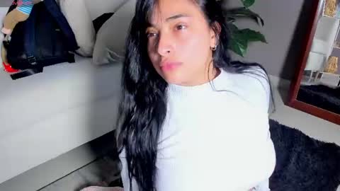 Snapshot of emilybta chatting on July 24, 8:51 pm EMILY online show from July 24, 8:51 pm