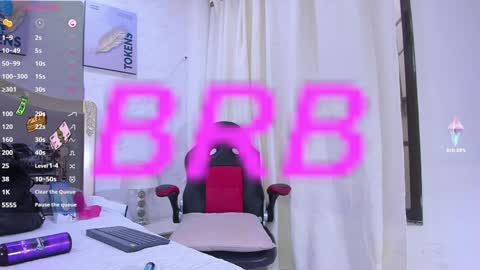 Emily online show from January 25, 5:51 pm