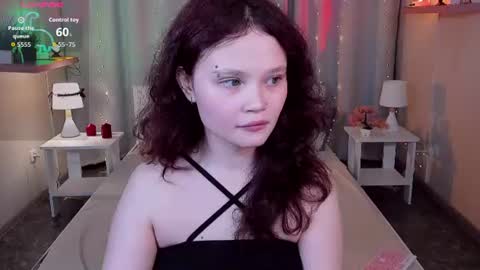 Emilyhaves online show from June 11, 10:02 am