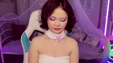 Emilyhaves online show from June 14, 12:51 pm