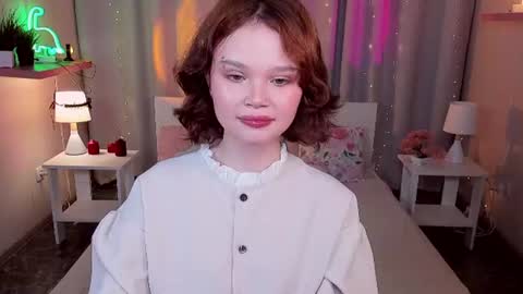 Emilyhaves online show from June 18, 9:25 am