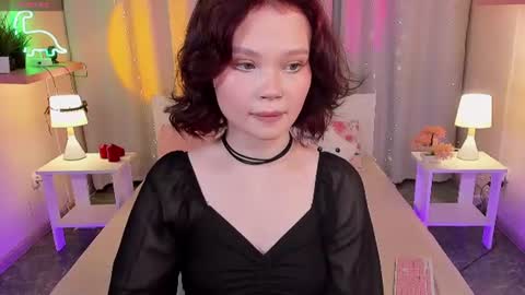 Emilyhaves online show from June 30, 8:37 am