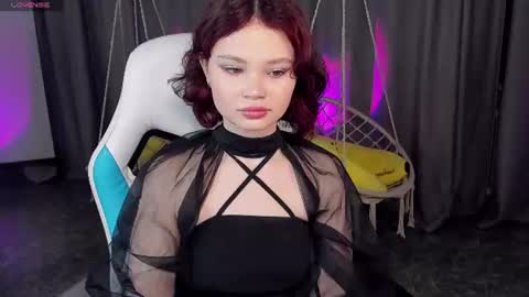 Emilyhaves online show from July 20, 6:06 am
