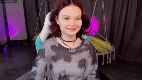 Emilyhaves online show from July 21, 9:33 am