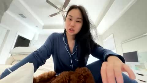 emily choi online show from February 28, 9:16 pm
