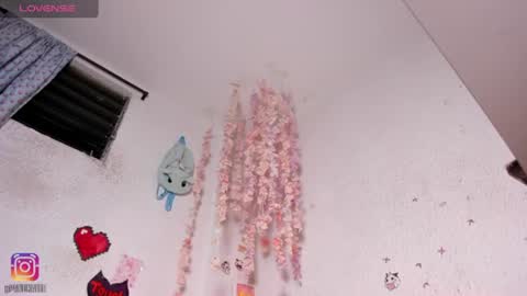 Emily online show from June 11, 4:32 am