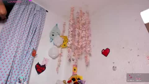 Emily online show from July 22, 8:28 am