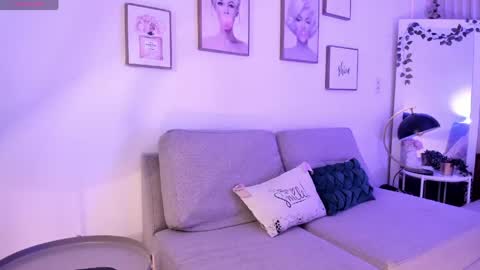 Emily online show from May 6, 10:48 pm
