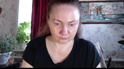 Snapshot of emilydoth chatting on May 4, 3:46 am EmilyDoth online show from May 4, 3:46 am