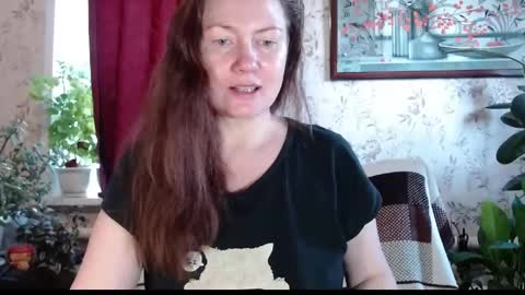 Snapshot of emilydoth chatting on May 19, 3:24 am EmilyDoth online show from May 19, 3:24 am