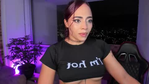 Snapshot of emilyfitness8 chatting on September 30, 3:44 am emily online show from September 30, 3:44 am
